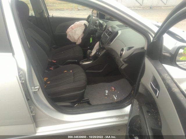 Chevrolet SONIC LT 2015 1G1JC5SHXF4179492 Image 5