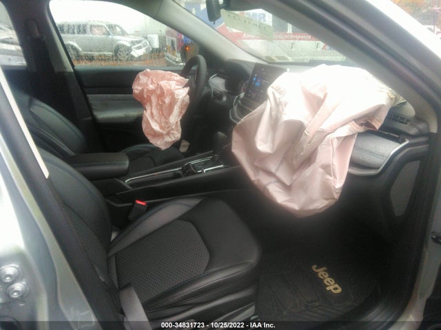2022 Jeep Compass, VIN: 3C4NJDBB9NT181277