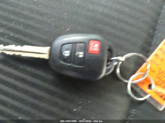 2015 Toyota RAV4, VIN: 2T3ZFREV5FW167280