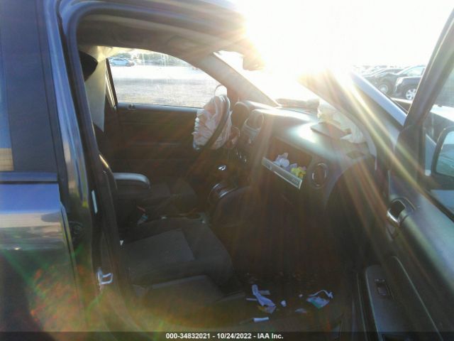 1C4NJCBA5HD147137 Jeep Compass Sport