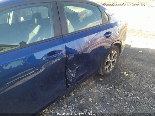 2021 KIA FORTE LXS VIN: 3KPF24AD8ME315588