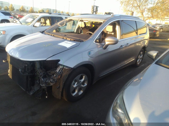 2018 Chrysler Pacifica Hybrid, VIN: 2C4RC1L72JR124906