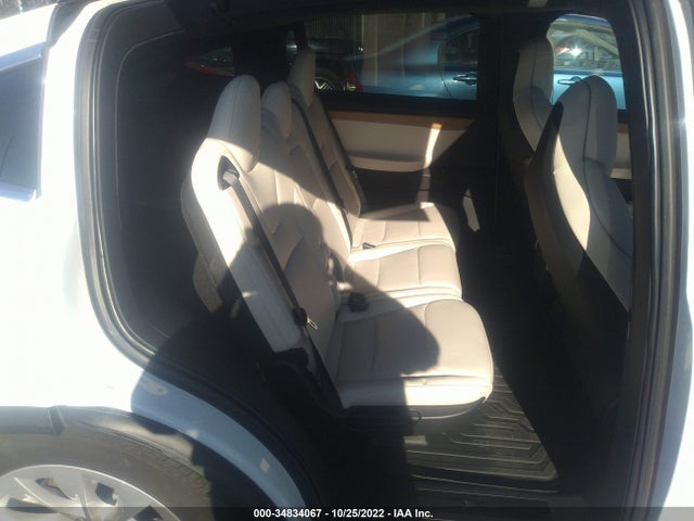 2019 Tesla Model X, VIN: 5YJXCDE24KF192941
