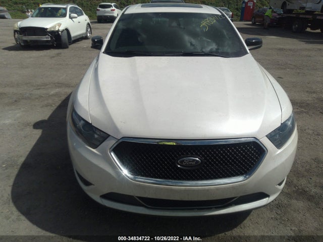 2018 Ford Taurus, VIN: 1FAHP2KT9JG131959