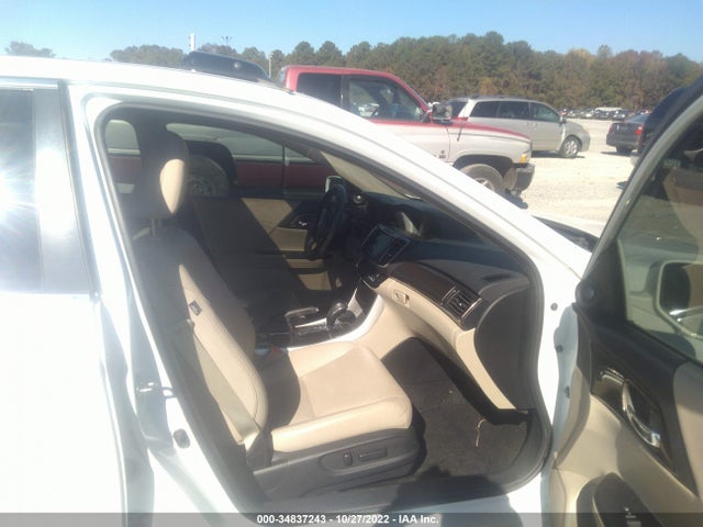 2017 HONDA ACCORD SEDAN EX-L VIN: 1HGCR2F86HA154134