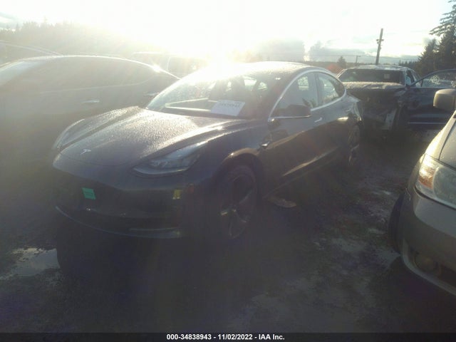 Tesla Model 3 Standard Range 2020 5YJ3E1EA6LF596985 Image 2