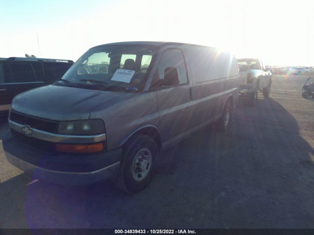 Chevrolet EXPRESS CARGO VAN 2008 1GCGG25C581101033 Image 2