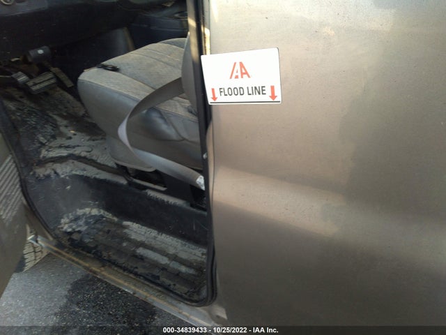 Chevrolet EXPRESS CARGO VAN 2008 1GCGG25C581101033 Image 7