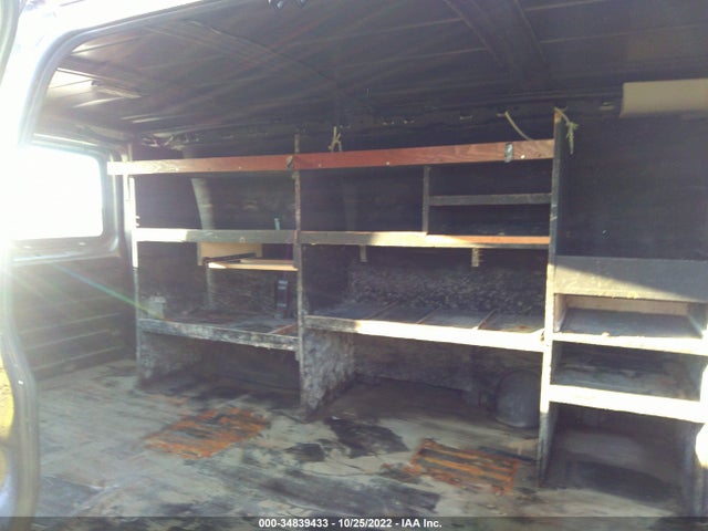 Chevrolet EXPRESS CARGO VAN 2008 1GCGG25C581101033 Image 9