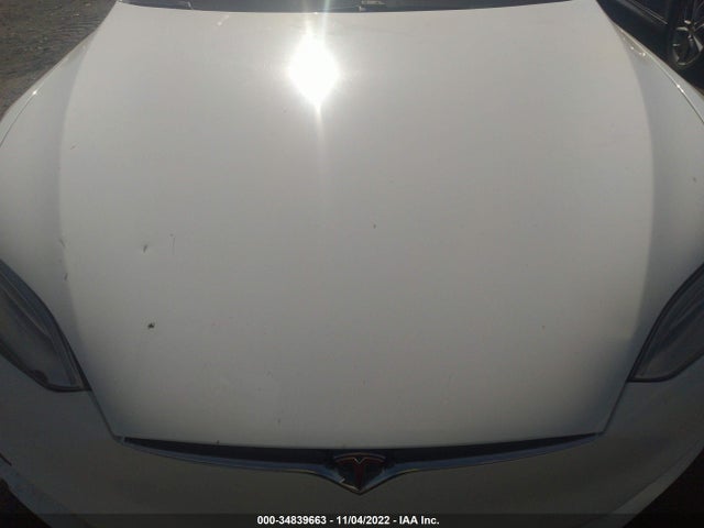 2016 Tesla Model S, VIN: 5YJSA1E24GF142529