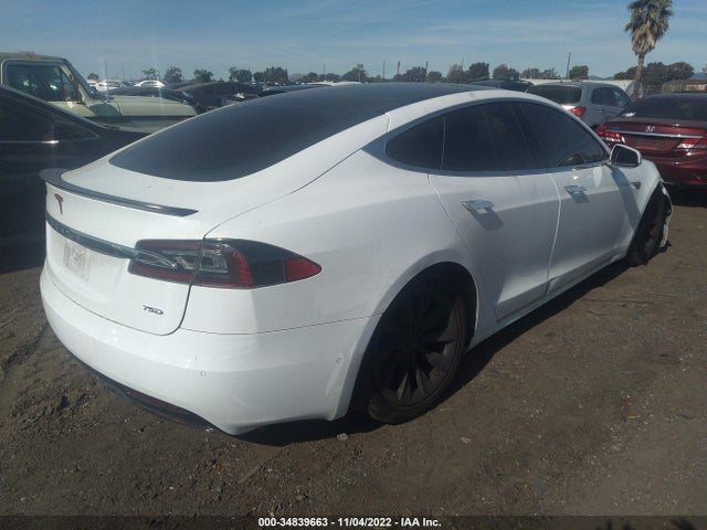 2016 Tesla Model S, VIN: 5YJSA1E24GF142529