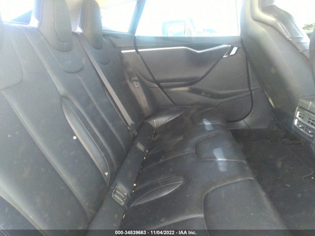 2016 Tesla Model S, VIN: 5YJSA1E24GF142529