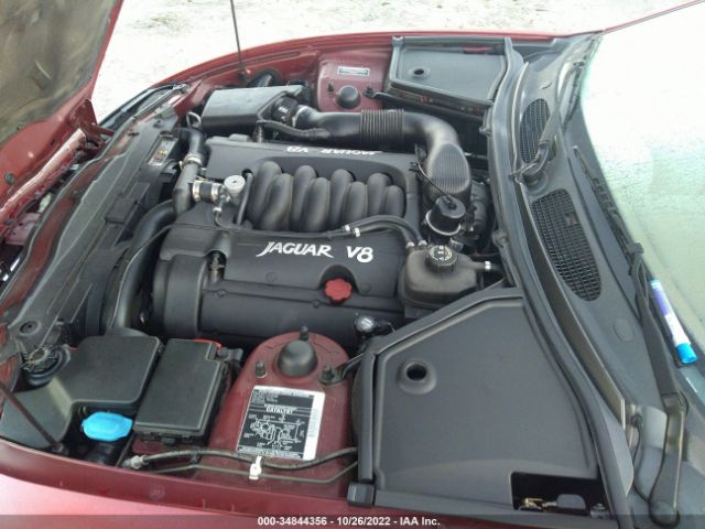SAJGX2742VC017145 Jaguar XK8