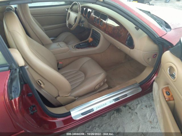 SAJGX2742VC017145 Jaguar XK8