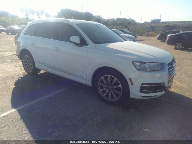 2018 Audi Q7, VIN: WA1VAAF75JD020715
