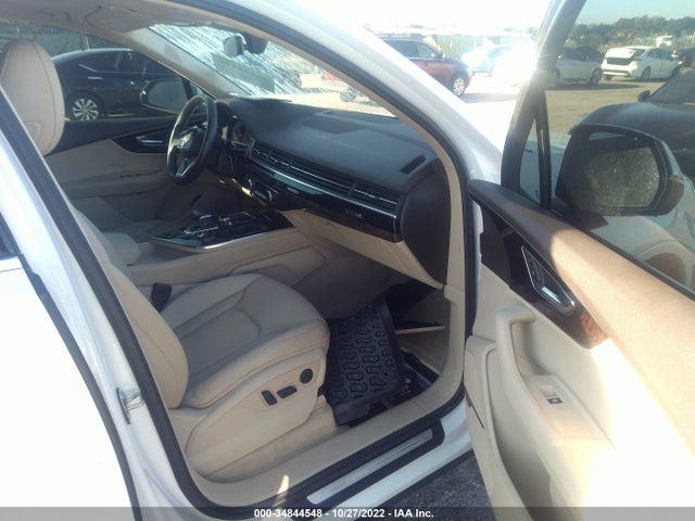 2018 Audi Q7, VIN: WA1VAAF75JD020715