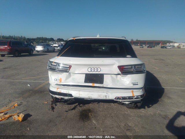 2018 Audi Q7, VIN: WA1VAAF75JD020715