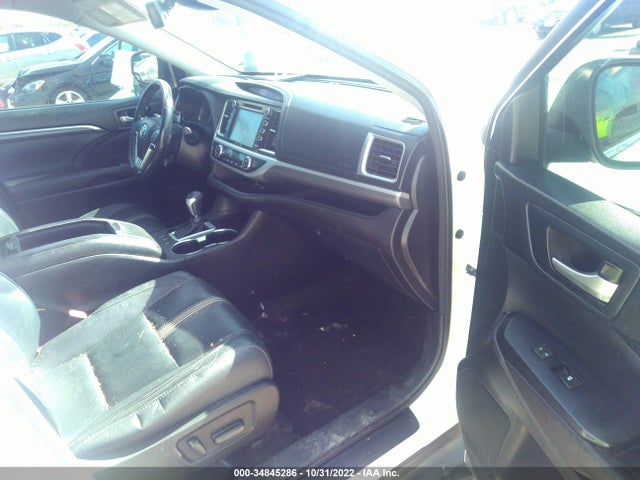 2017 Toyota Highlander, VIN: 5TDKZRFH8HS190736