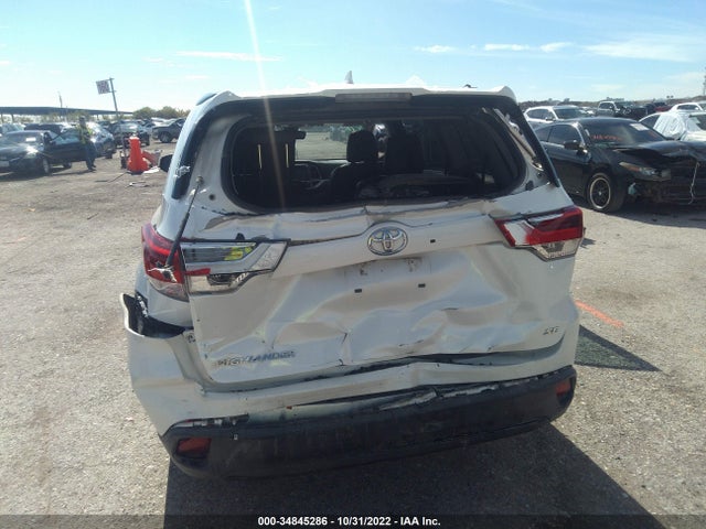 2017 Toyota Highlander, VIN: 5TDKZRFH8HS190736