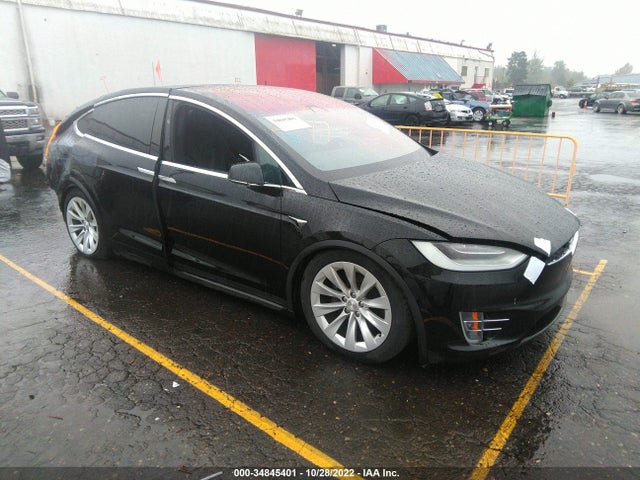 2020 Tesla Model X, VIN: 5YJXCDE29LF261141