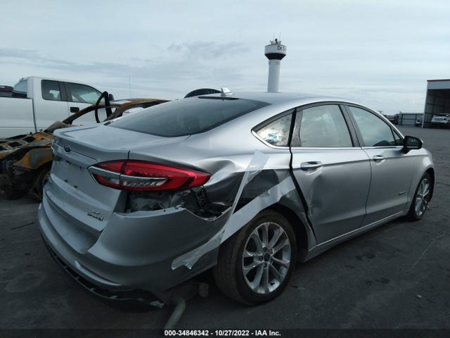 2019 Ford Fusion, VIN: 3FA6P0LU7KR226792