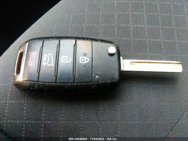5XYPG4A33JG342113 KIA SORENTO LX