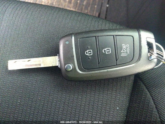2021 Hyundai Venue, VIN: KMHRC8A3XMU064708