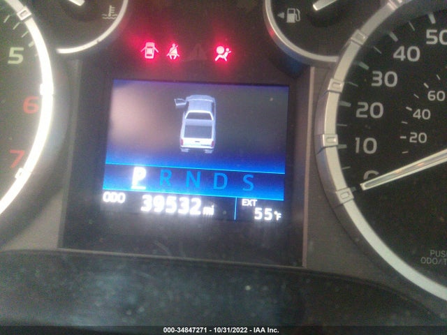 2017 Toyota Tundra, VIN: 5TFUY5F18HX587980