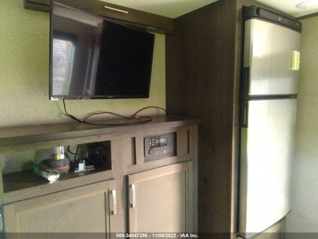 2021 JAYCO JAYFL184BH VIN: 1UJBJSBN4M1790056