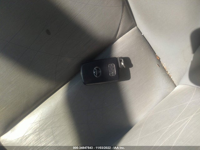 2017 Toyota Prius, VIN: JTDKDTB31H1596652