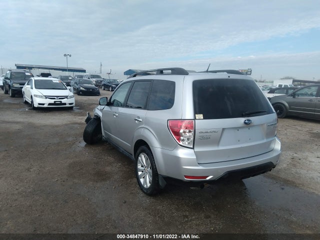 2011 SUBARU FORESTER 2.5X PREMIUM VIN: JF2SHADCXBH744500