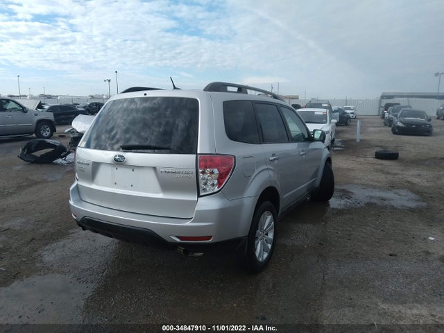 2011 SUBARU FORESTER 2.5X PREMIUM VIN: JF2SHADCXBH744500