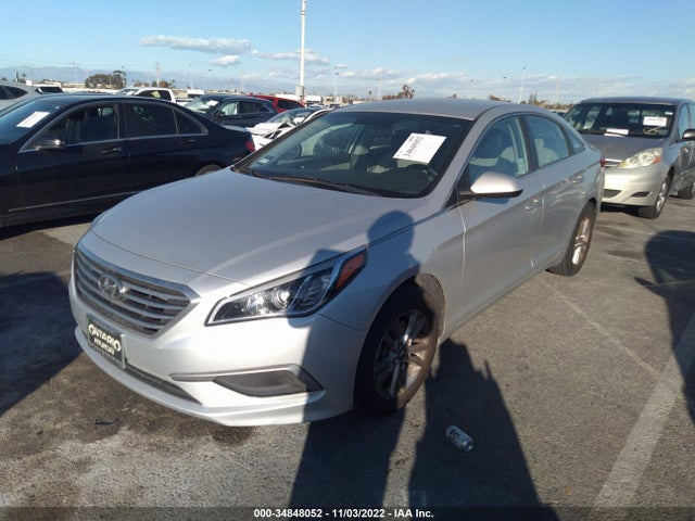 Hyundai SONATA SE 2017 5NPE24AF0HH560139 Image 2