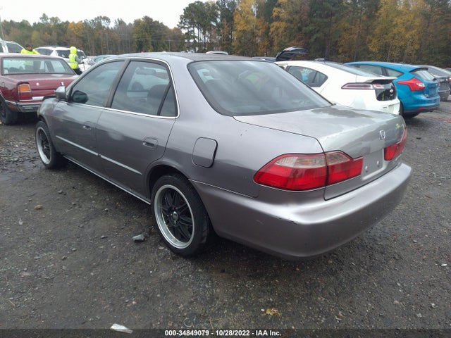 2000 HONDA ACCORD SDN EX W/LEATHER VIN: 1HGCG1652YA012708