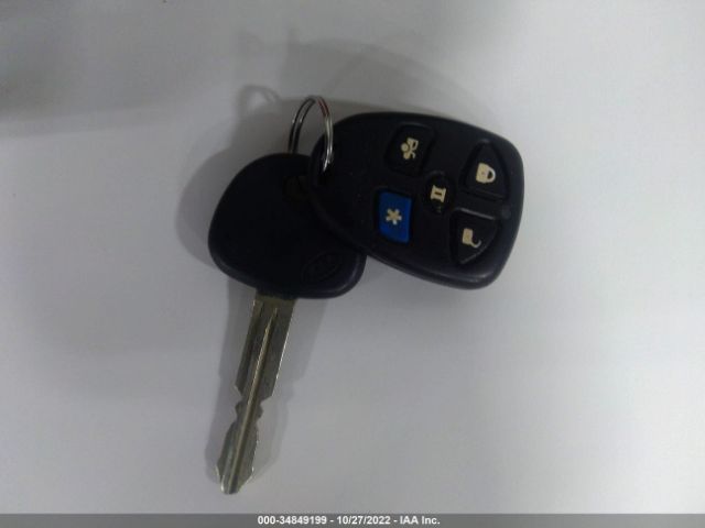 KNAFU4A25D5700043 KIA FORTE EX