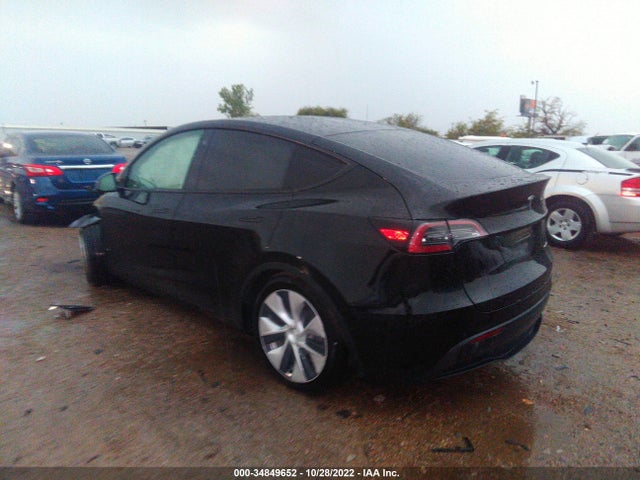 Tesla Model Y Long Range 2021 5YJYGDEE8MF305053 Image 4