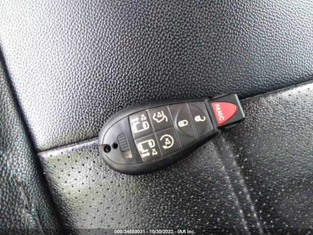 Chrysler Town & Country 2013 2C4RC1CG9DR801583 Image 11