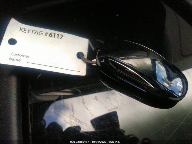2017 Tesla Model X, VIN: 5YJXCBE41HF076966