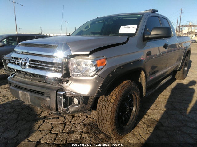 2017 Toyota Tundra, VIN: 5TFUY5F11HX658257