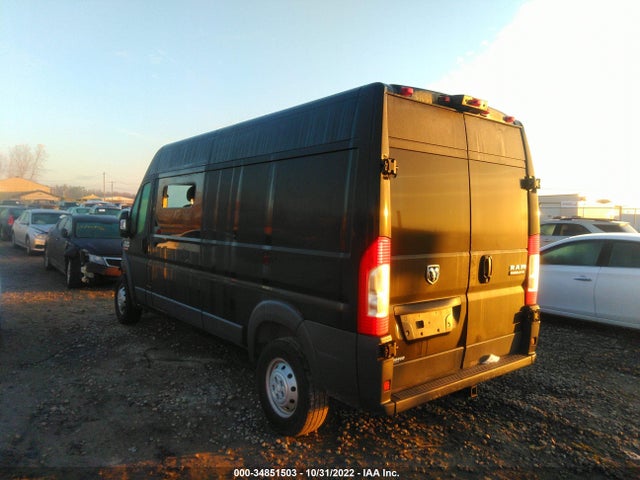 3C6TRVDG9JE151832 RAM Promaster Cargo Van