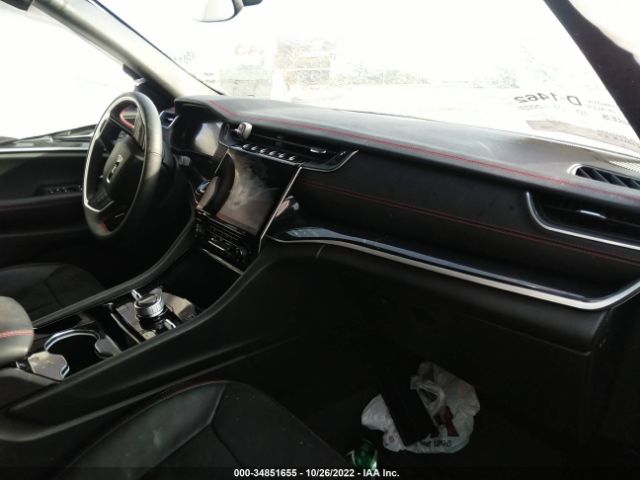 1C4RJHCG8N8624102 Jeep Grand Cherokee Trailhawk