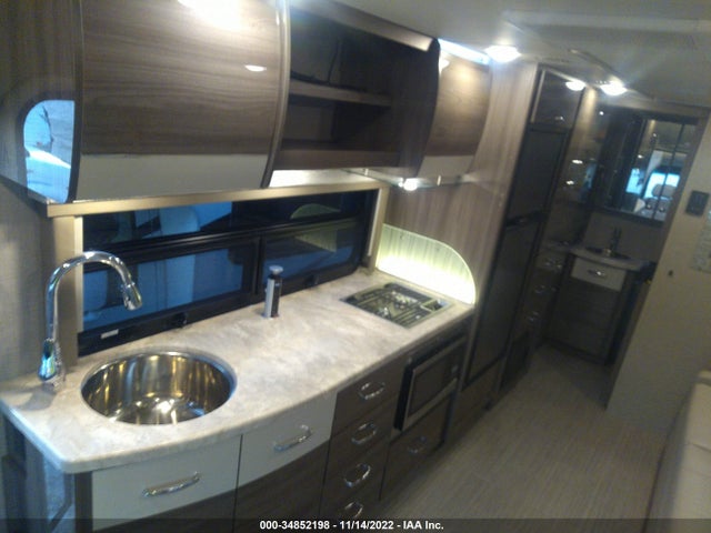 2021 MERCEDES DELANO VIN: W1X8E33Y7MN155158