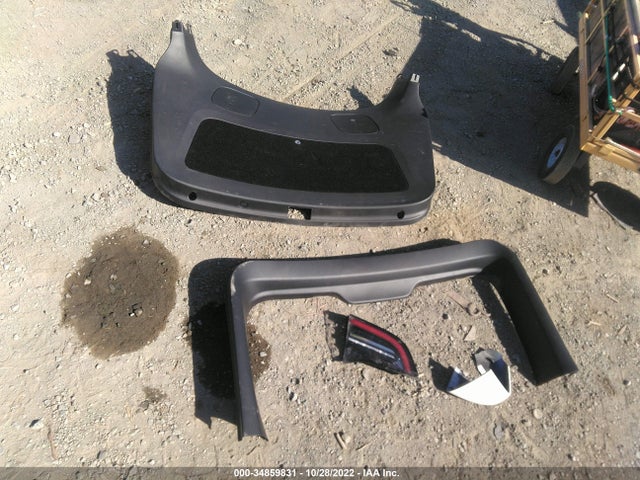 2021 TESLA MODEL Y LONG RANGE VIN: 5YJYGDEE4MF091372