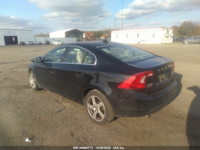 Volvo S60 T5 2012 YV1622FS9C2117636 Image 3