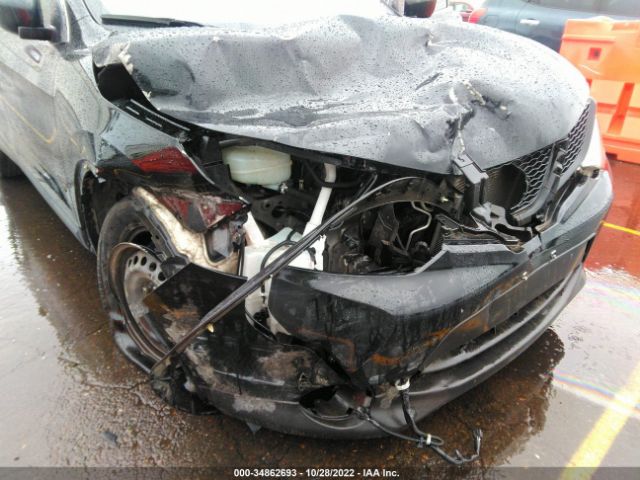 JN1BJ1CR4JW207451 Nissan Rogue Sport S