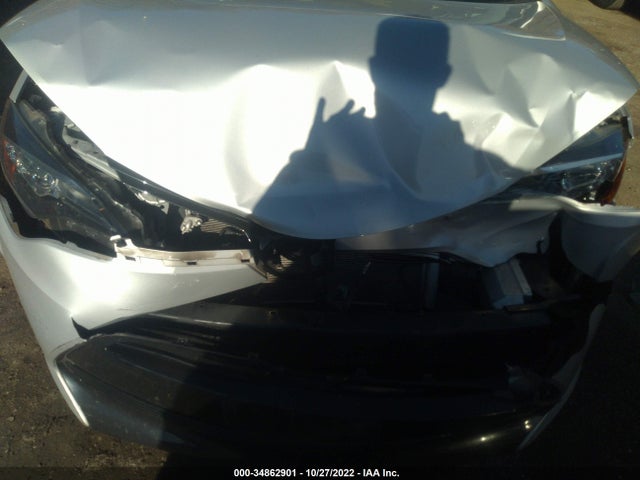 2018 Toyota Corolla, VIN: 2T1BURHE5JC002156