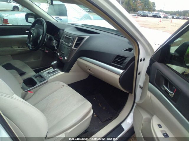 4S4BRBCC5E3314812 Subaru Outback 2.5i Premium