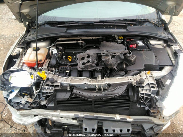 2016 FORD FOCUS TITANIUM VIN: 1FADP3N24GL223830