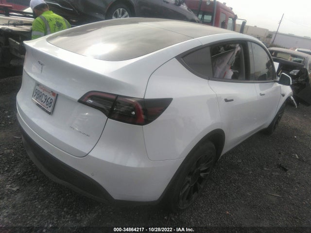 Tesla Model Y 2022 7SAYGDEE2NF463554 Image 4