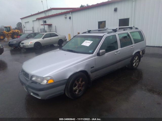 YV1LZ5642W2511422 Volvo V70